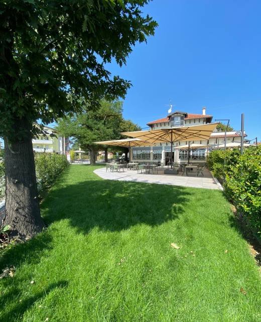 3e22884d-f118-41d4-8b1f-67e7a971f12f